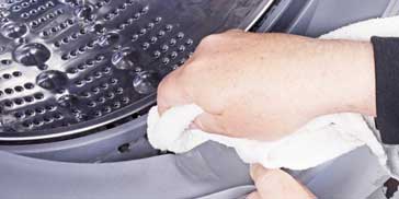 Keep the Door Gasket Clean